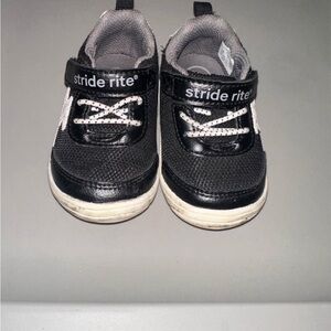 Stride Rite baby Shoes size 3 Black